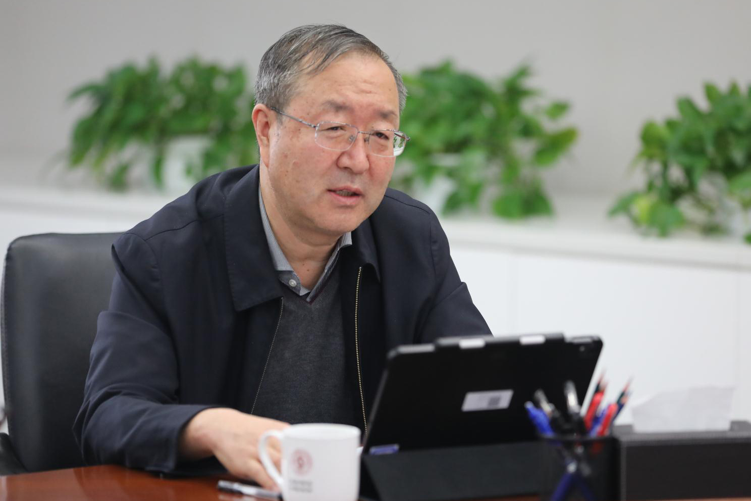 232768f58b964b35a01fc797f6df9819.jpg 232768f58b964b35a01fc797f6df9819.jpg