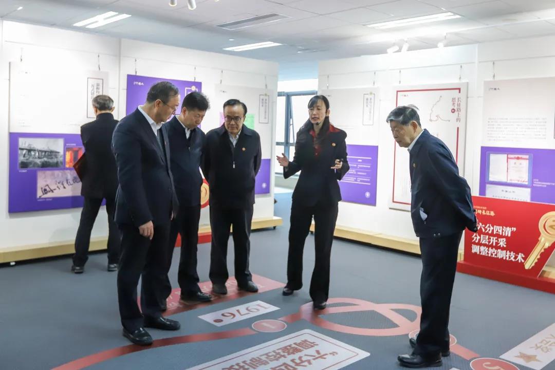 0df9e6cff3a84f37bed8907f376ea05d.jpg 0df9e6cff3a84f37bed8907f376ea05d.jpg