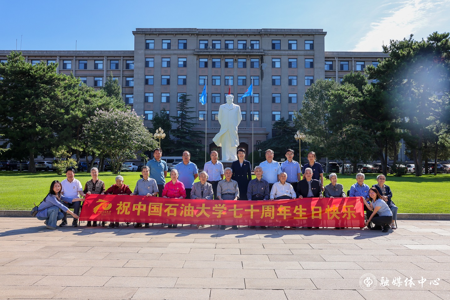 20230912_石油大院和合照 胡桂宇 摄 (66).jpg