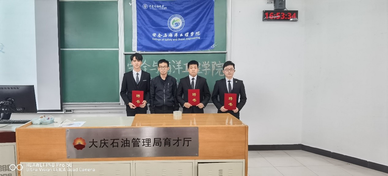 19c261ff814f4defa03d29f95ef258a1.jpg 19c261ff814f4defa03d29f95ef258a1.jpg